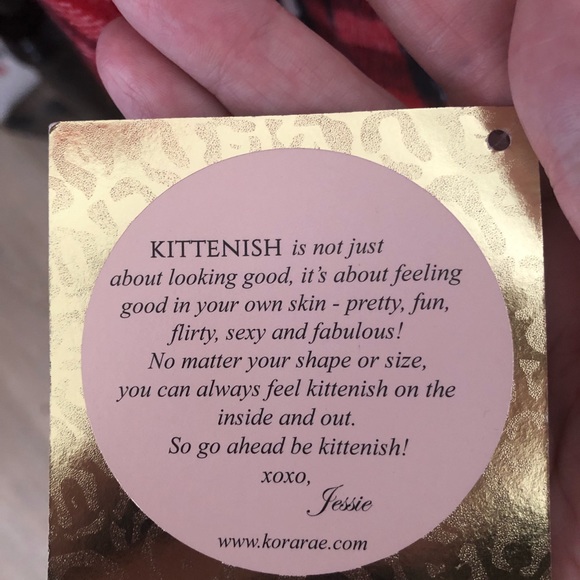 Kittenish ladies stunning shawl poncho NWT - Picture 5 of 7